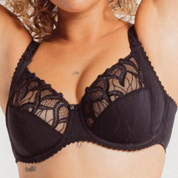 Louisa Bracq bh 47701 Julia